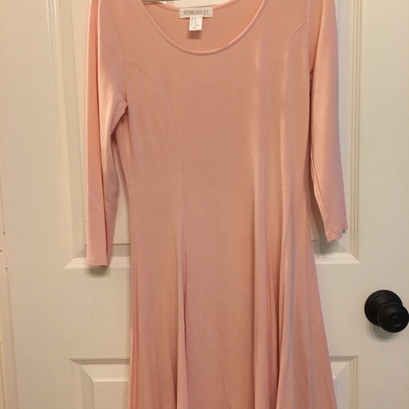 Forever 21 Stretch Rose Dress - Picture 2 of 6